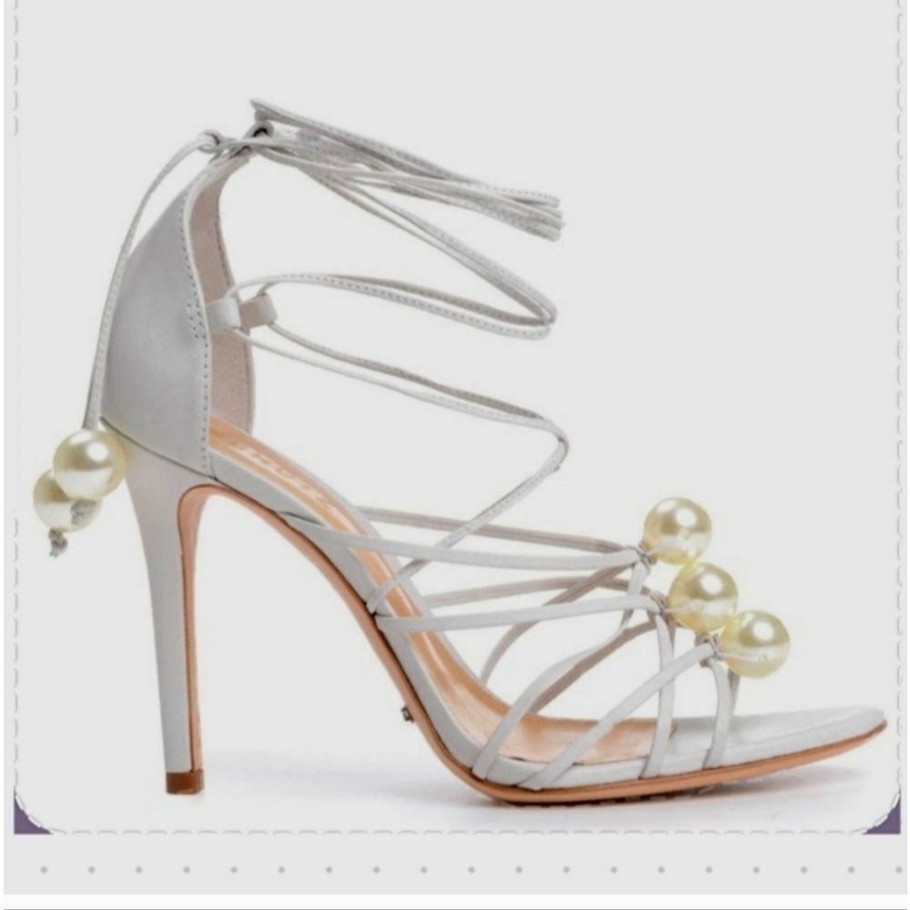Schutz Leather Wrap Bridal Formal Clasdic Chic Heels Size 8